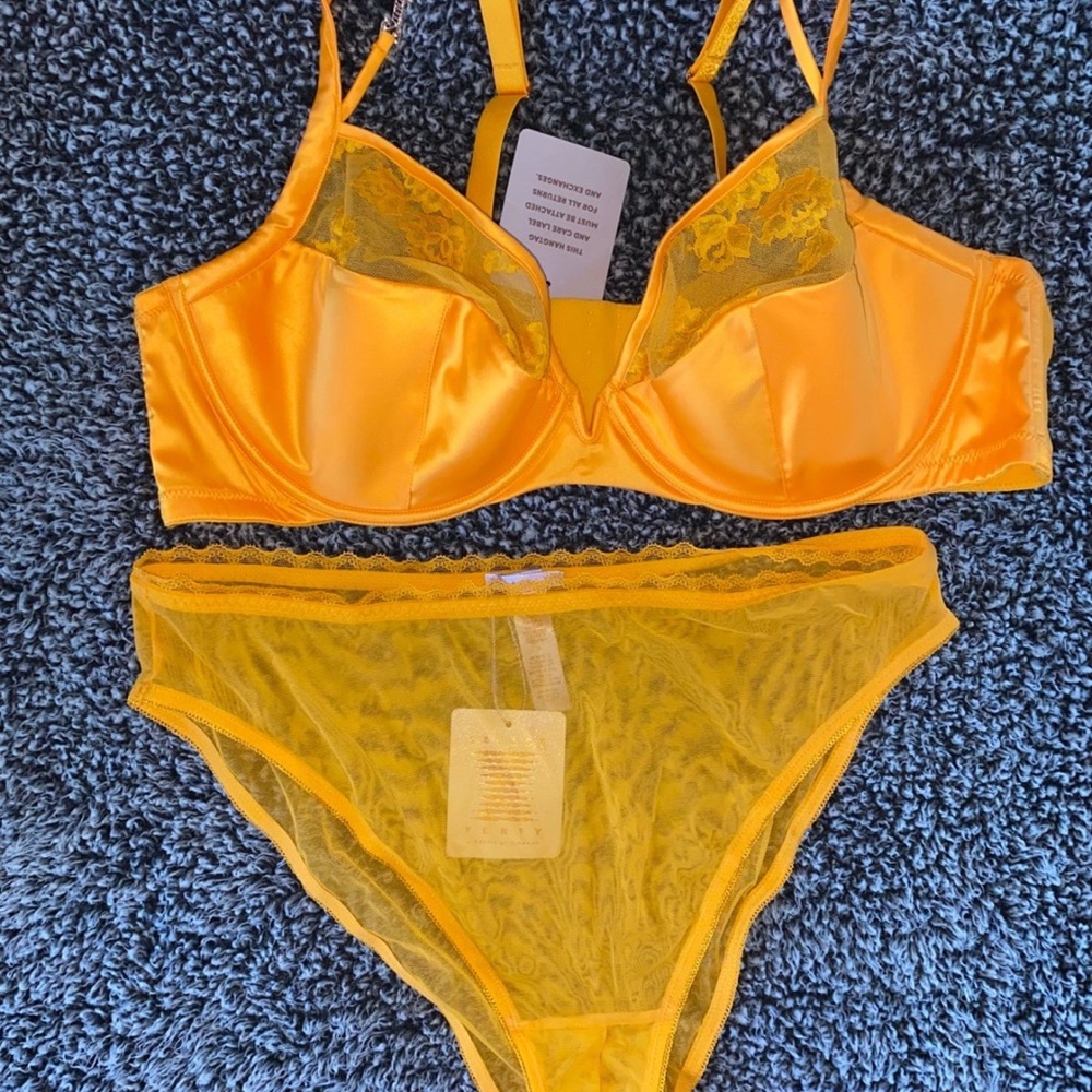 Elegant Yellow Lace Lingerie Set